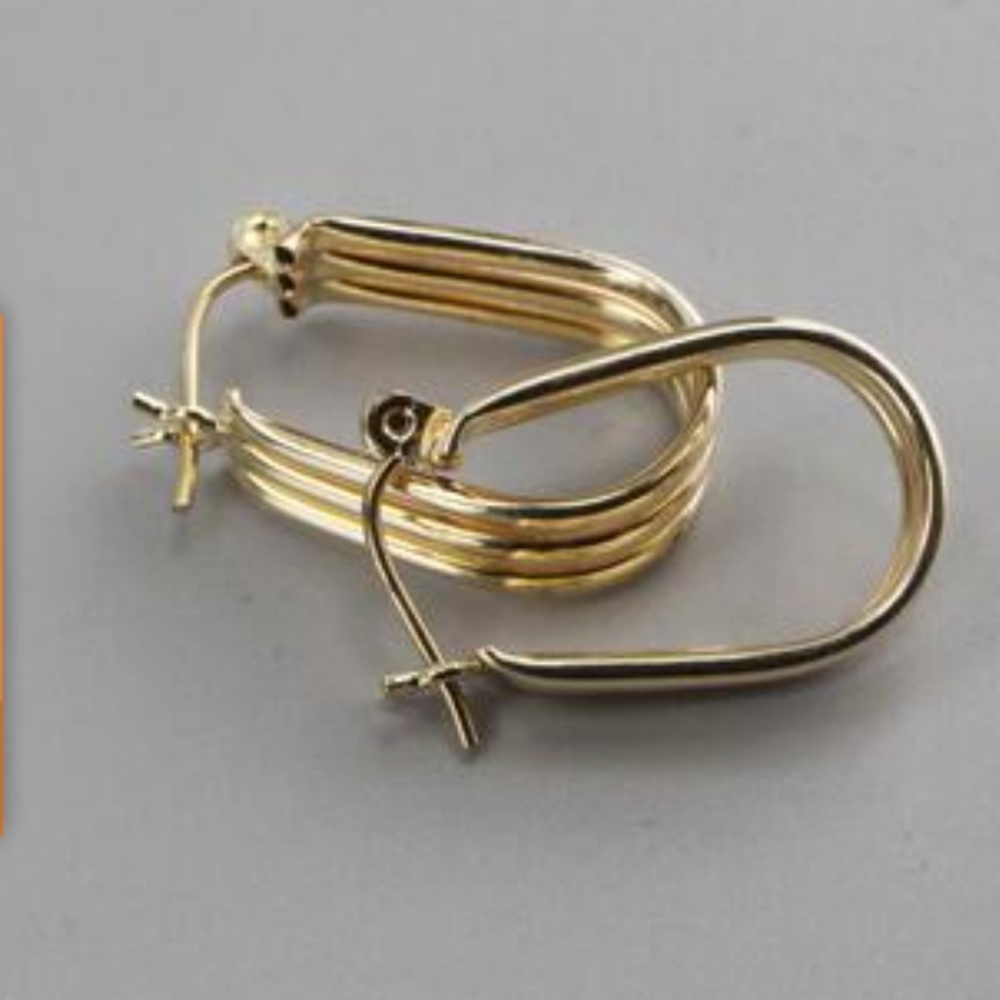 14kt gold earrings